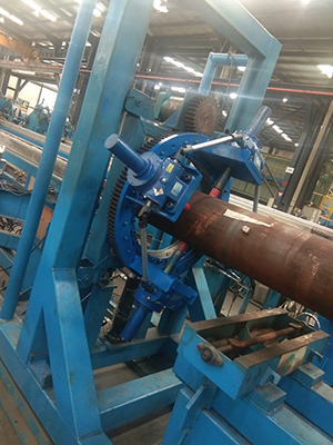 多台蝸輪絲杆升（shēng）降機聯動