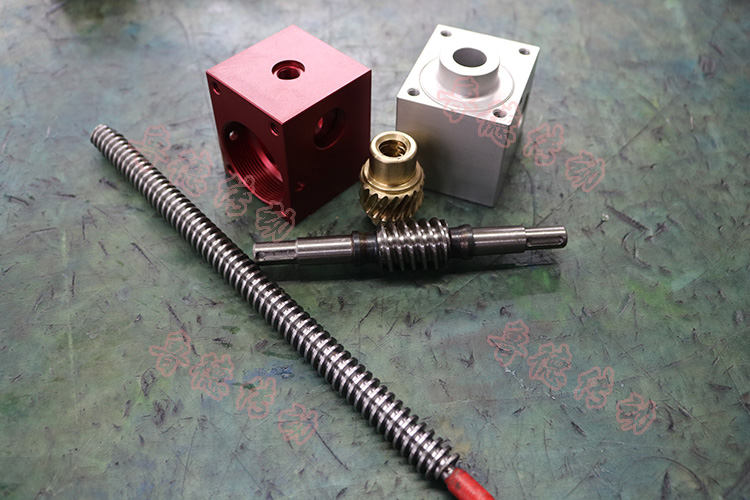 <strong>蝸輪絲杆升降機（jī）</strong>