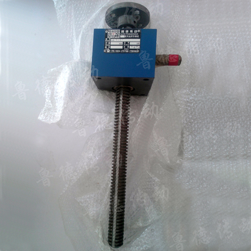 <strong>蝸輪絲杆升降機</strong>